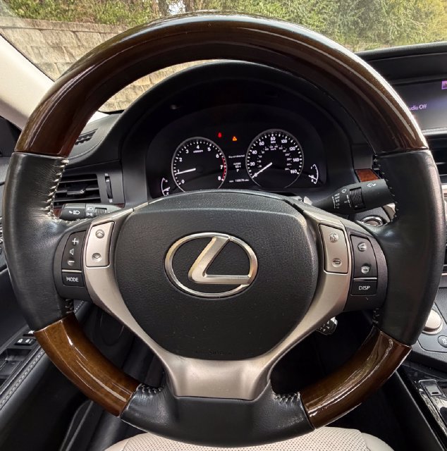 Used 2014 Lexus ES 350 w/ Premium Package FWD image 21