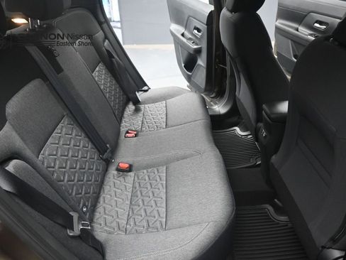 New 2026 Nissan Kicks SV w/ SV Premium Package FWD image 17