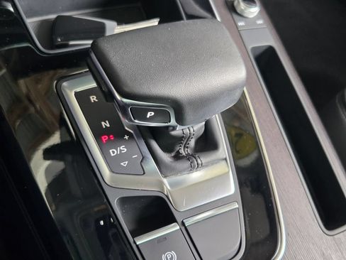 Used 2023 Audi Q5 2.0T Premium w/ Convenience Package AWD/4WD image 7