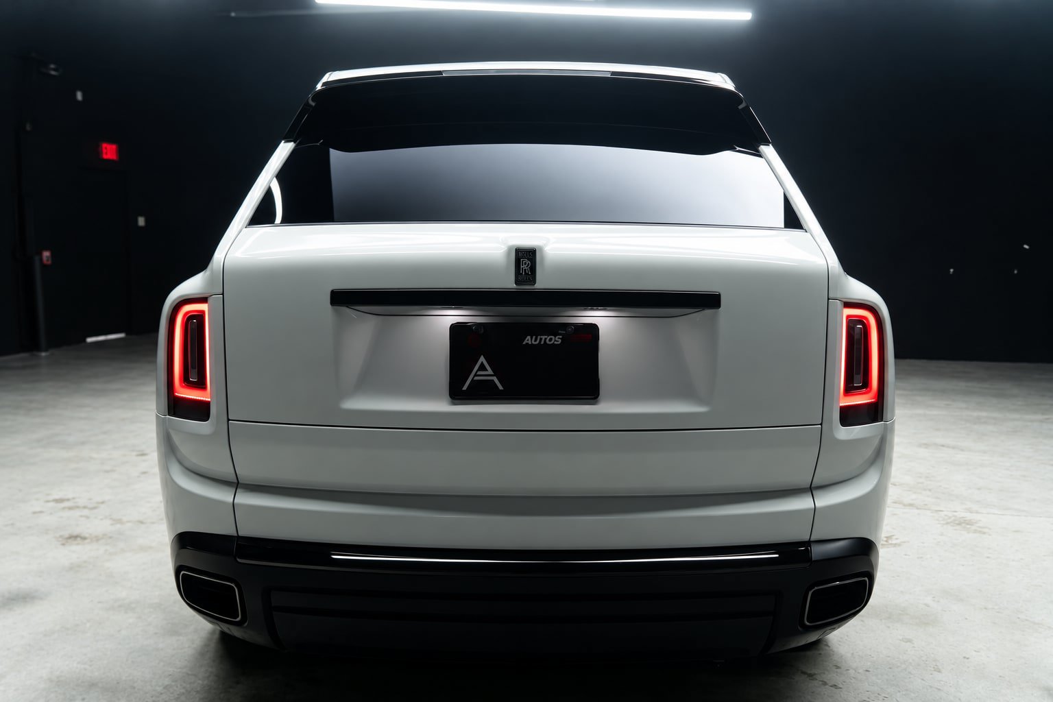 Used 2023 Rolls-Royce Cullinan Black Badge AWD/4WD image 11
