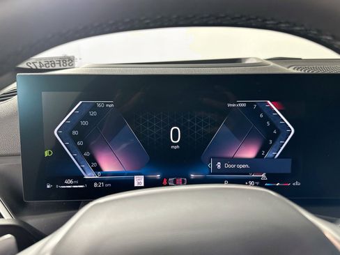 Used 2025 BMW 230i Coupe w/ Premium Package image 11