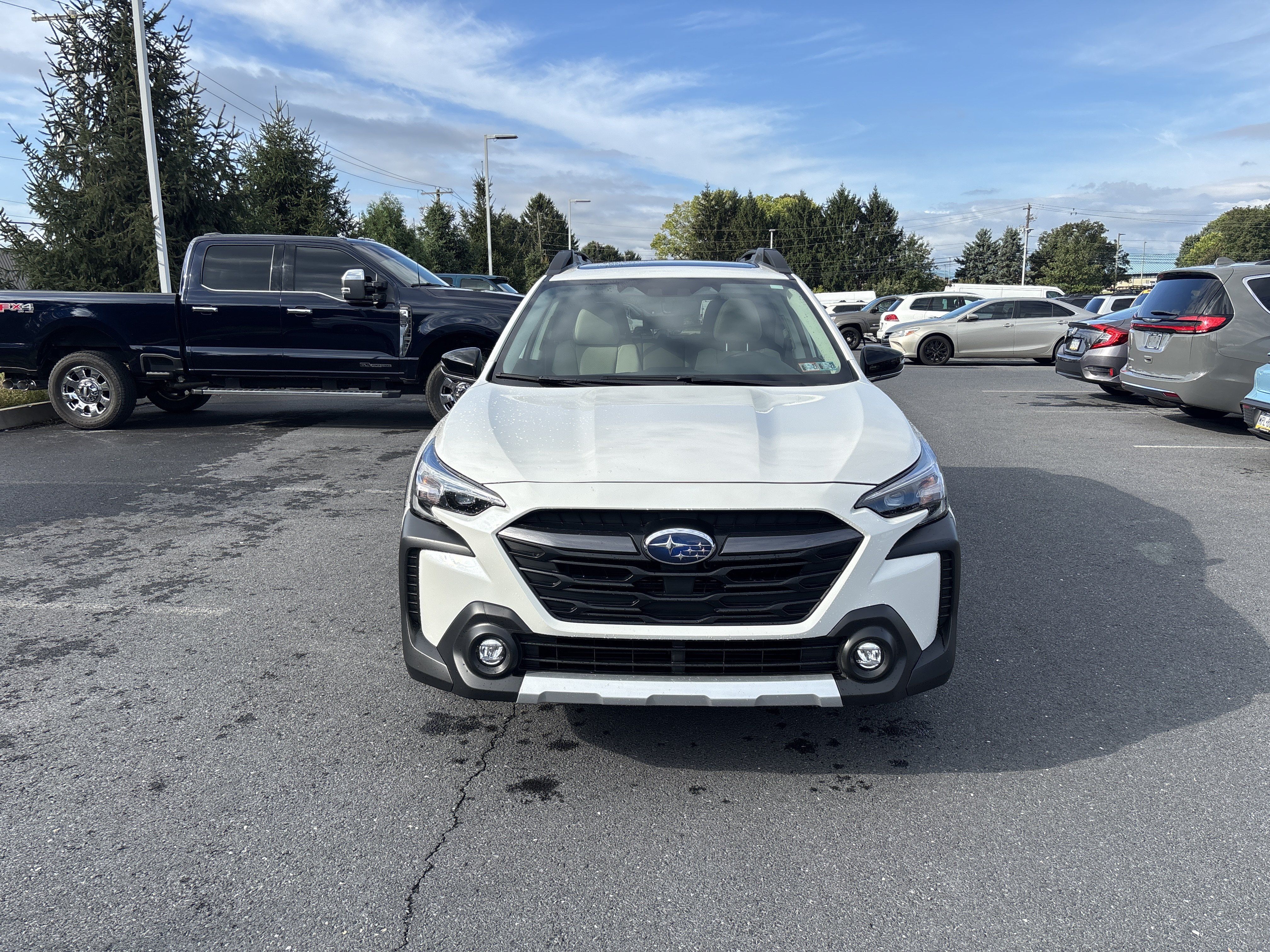Used 2025 Subaru Outback Limited AWD/4WD image 12