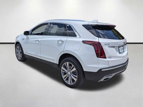 Used 2024 Cadillac XT5 Premium Luxury w/ Technology Package FWD image 6