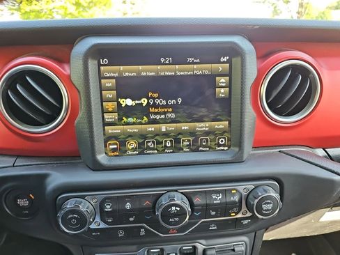 Used 2021 Jeep Gladiator Rubicon AWD/4WD image 22