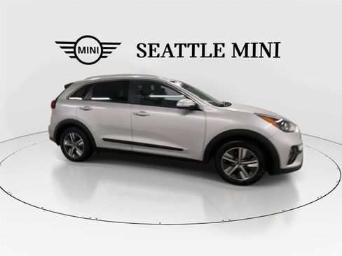 Used 2020 Kia Niro EX FWD image 13