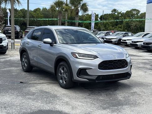New 2026 Honda HR-V LX image 2