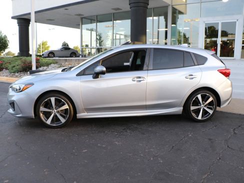 Used 2017 Subaru Impreza 2.0i Sport AWD/4WD image 2