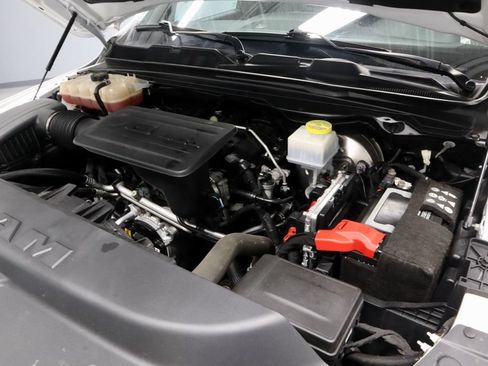 Used 2023 RAM 1500 Big Horn AWD/4WD image 18