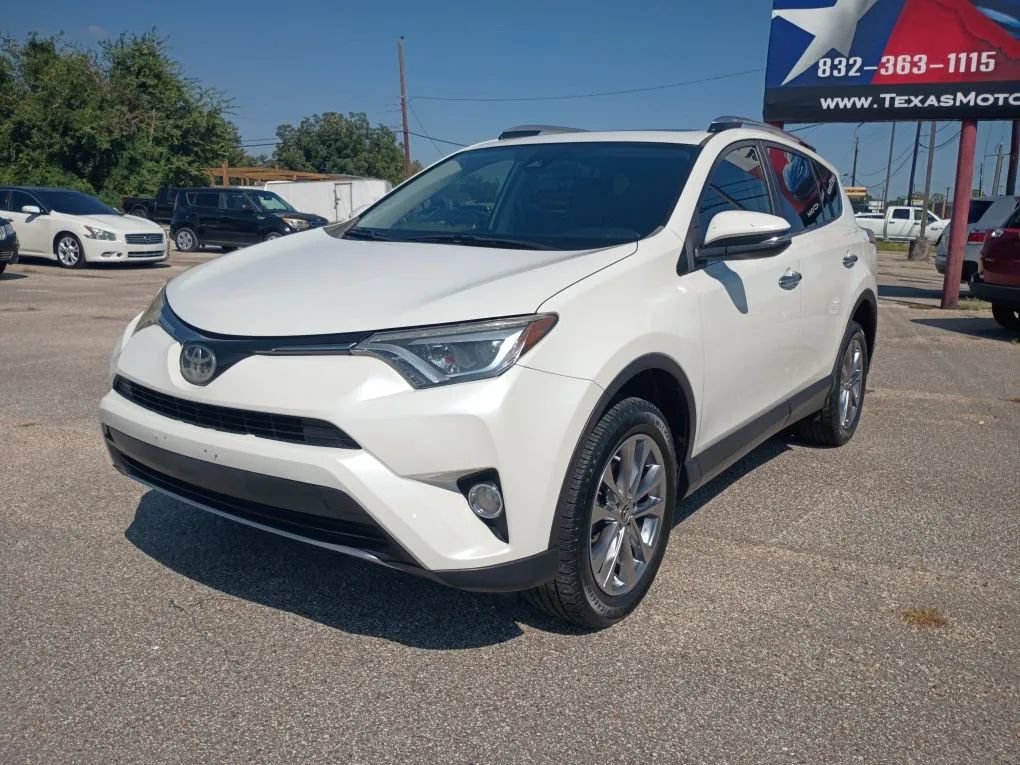 Used 2018 Toyota RAV4 Limited FWD image 1
