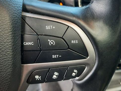 Used 2019 Jeep Grand Cherokee High Altitude AWD/4WD image 12