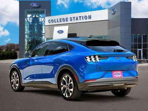 Used 2025 Ford Mustang Mach-E Select w/ Comfort Package Lite RWD image 4