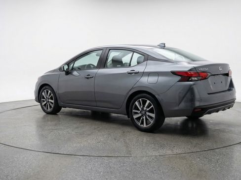 Used 2025 Nissan Versa SV image 6