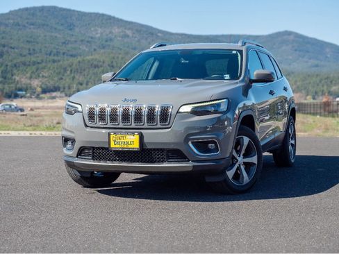 Used 2019 Jeep Cherokee Limited image 3