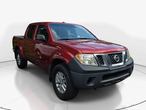 Used 2015 Nissan Frontier SV w/ SV Value Truck Package AWD/4WD image 4
