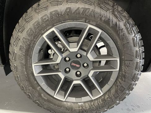 New 2026 GMC Terrain AT4 image 7