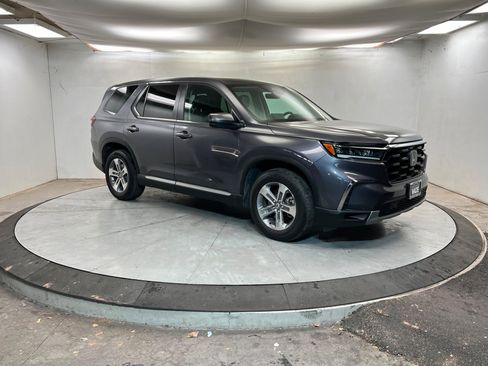 Used 2023 Honda Pilot EX-L image 7