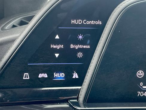 Used 2023 Cadillac Escalade V w/ LPO, ONYX Package image 35