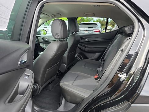Used 2025 Buick Encore GX Preferred FWD image 22