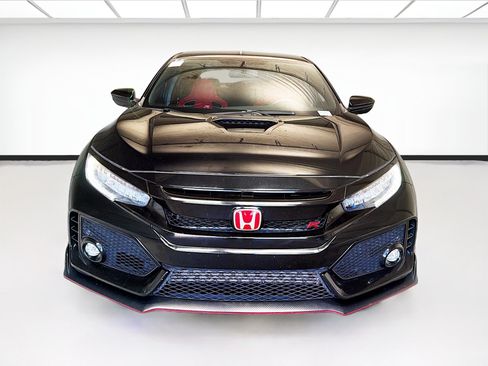 Used 2017 Honda Civic Type R image 2