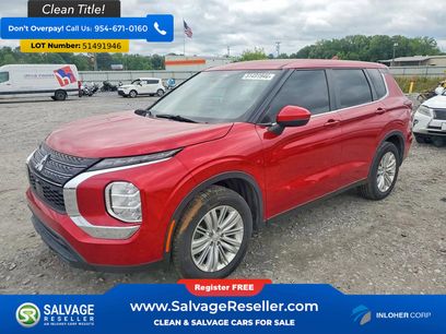 Used 2023 Mitsubishi Outlander ES