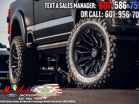 New 2026 Ford F250 Lariat w/ Black Appearance Package image 25