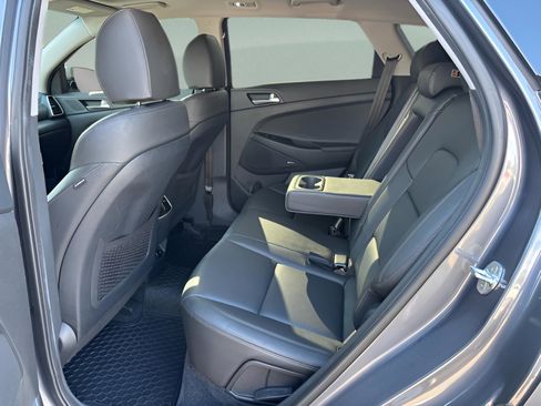 Used 2021 Hyundai Tucson Ultimate w/ Cargo Package image 11