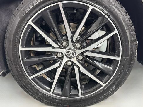 Used 2021 Toyota Camry SE FWD image 30