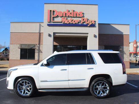 Used 2019 Cadillac Escalade Premium Luxury image 9