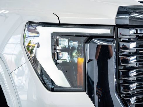 Used 2024 GMC Sierra 2500 Denali Ultimate w/ Max Trailering Package image 19