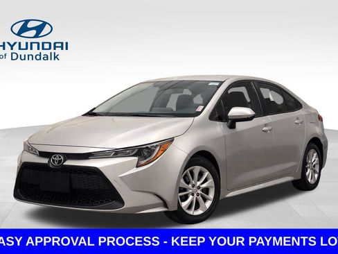 Used 2020 Toyota Corolla LE FWD image 1