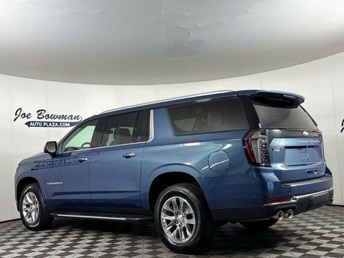 New 2026 Chevrolet Suburban Premier image 9