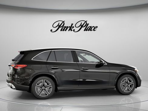 Certified 2026 Mercedes-Benz GLC 300 image 24