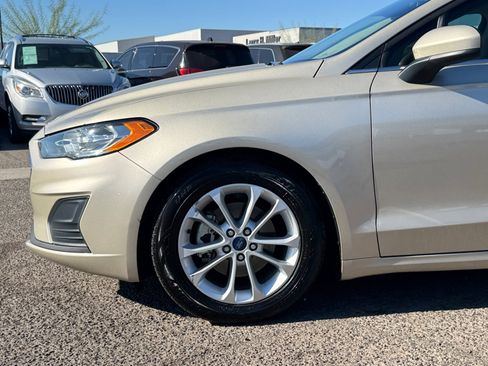 Used 2019 Ford Fusion SE image 10