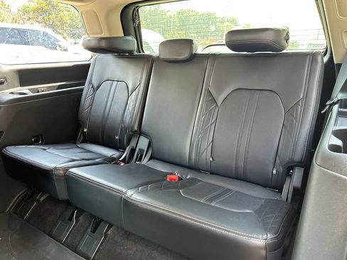Certified 2020 Ford Expedition Platinum RWD image 14
