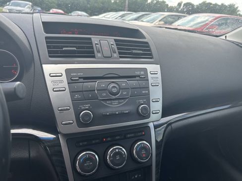 Used 2009 MAZDA MAZDA6 i Grand Touring w/ Moonroof & Bose Pkg image 11