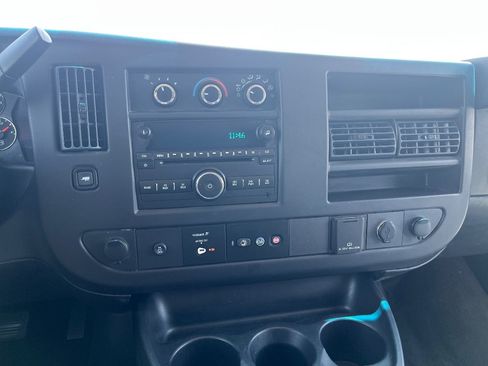 Used 2017 Chevrolet Express 3500 LT w/ LT Preferred Equipment Group RWD image 15