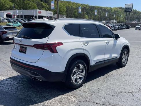Used 2023 Hyundai Santa Fe SEL image 4