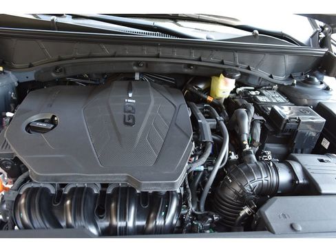 New 2025 Hyundai Tucson Limited image 9