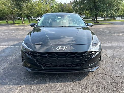 Used 2021 Hyundai Elantra SEL w/ Cargo Package FWD image 2