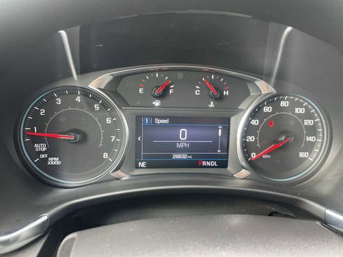 Used 2023 Chevrolet Equinox LT w/ LPO, Floor Liner Package image 10