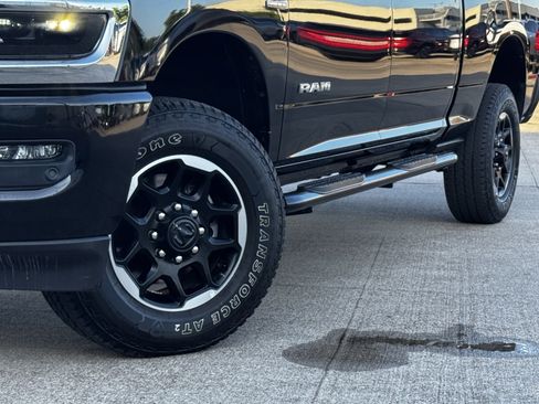 Used 2025 RAM 2500 Laramie AWD/4WD image 3