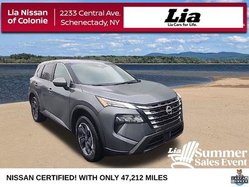 Certified 2025 Nissan Rogue SV AWD/4WD image 1