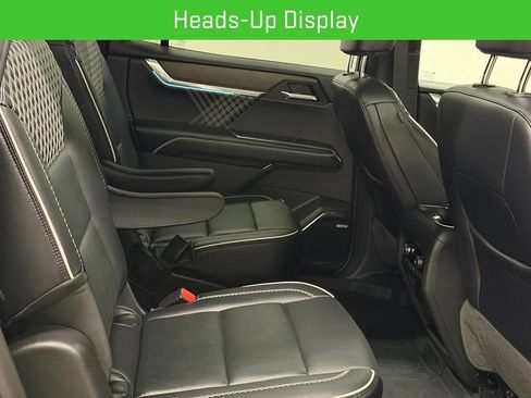 Used 2026 GMC Acadia Denali w/ LPO, Floor Liner Package AWD/4WD image 14