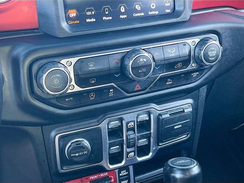 Certified 2020 Jeep Gladiator Rubicon image 16