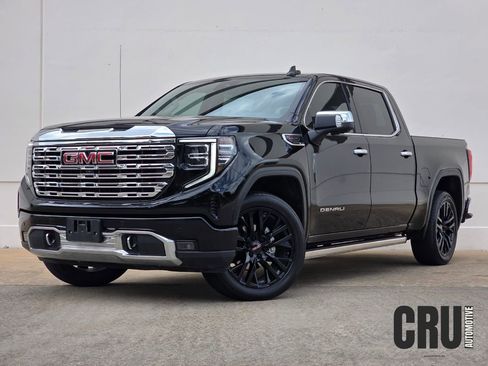 Used 2023 GMC Sierra 1500 Denali w/ Denali Reserve Package AWD/4WD image 1
