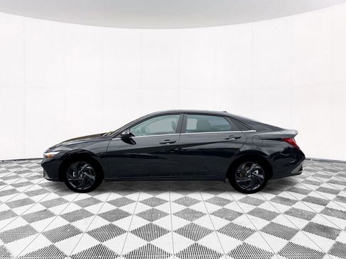 New 2026 Hyundai Elantra SEL Sport image 3