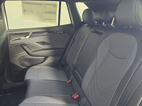 New 2026 Volkswagen Tiguan SE R-Line AWD/4WD image 7