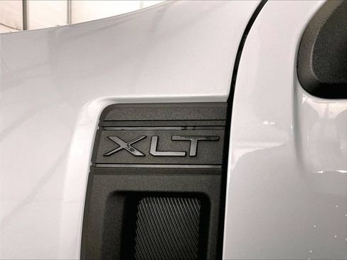 Used 2026 Ford Maverick XLT w/ XLT Luxury Package AWD/4WD image 13