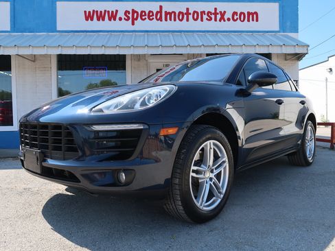 Used 2018 Porsche Macan AWD/4WD image 5