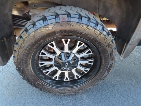 Used 2020 GMC Sierra 2500 AT4 w/ AT4 Premium Package AWD/4WD image 23